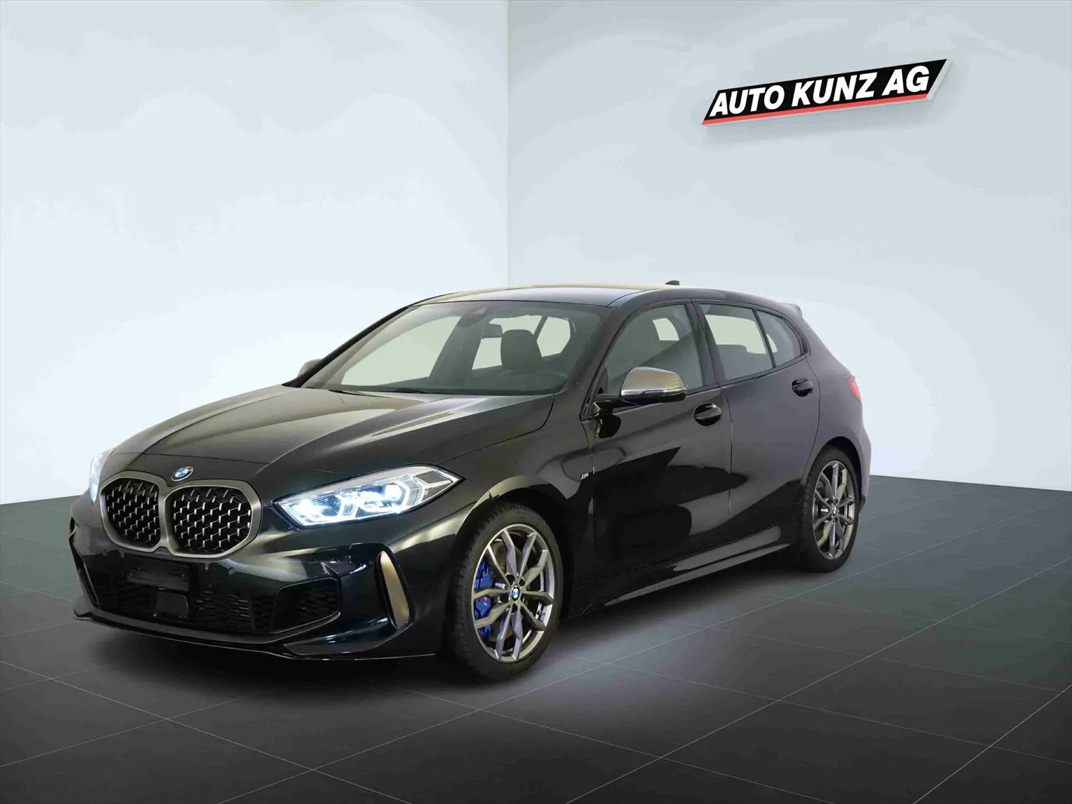 BMW M135i xDrive  Steptronic  Image 1