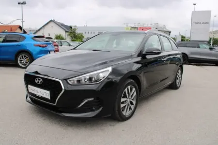 Hyundai i30 KARAVAN 1.6 CRDi AUTOMATIK *NAVIGACIJA,KAMERA*