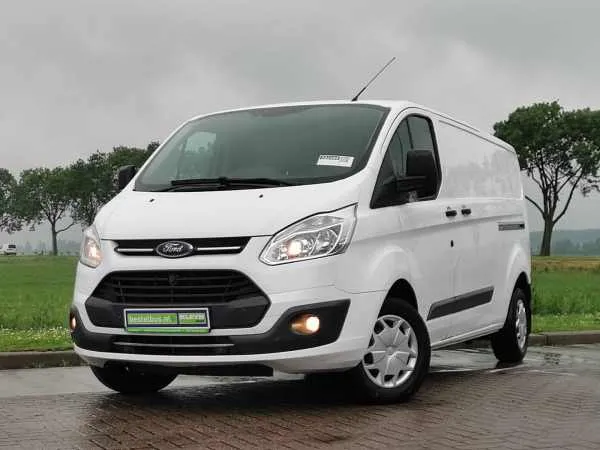 Ford Transit Custom 2.0 TDCI L2H1 Image 1