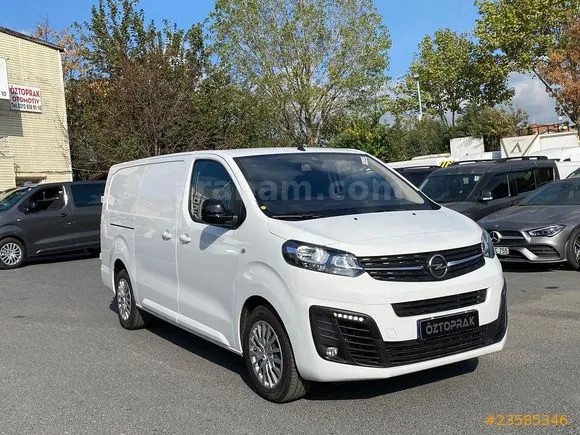 Opel Vivaro 2.0 CDTI Elegance XL Image 2